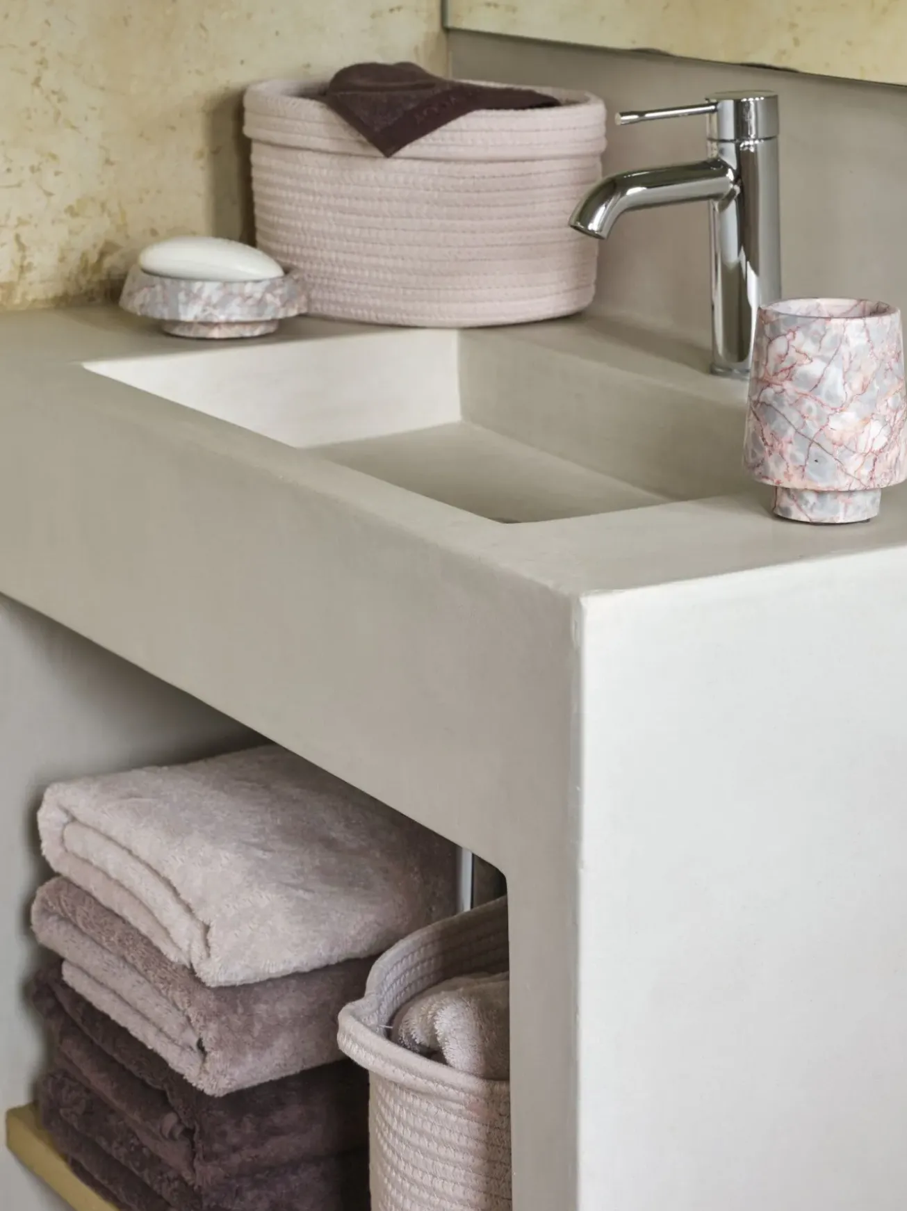 Bath & Living Aquanova Aquanova LONDON bath towel Nude 70x130 cm (set/3)