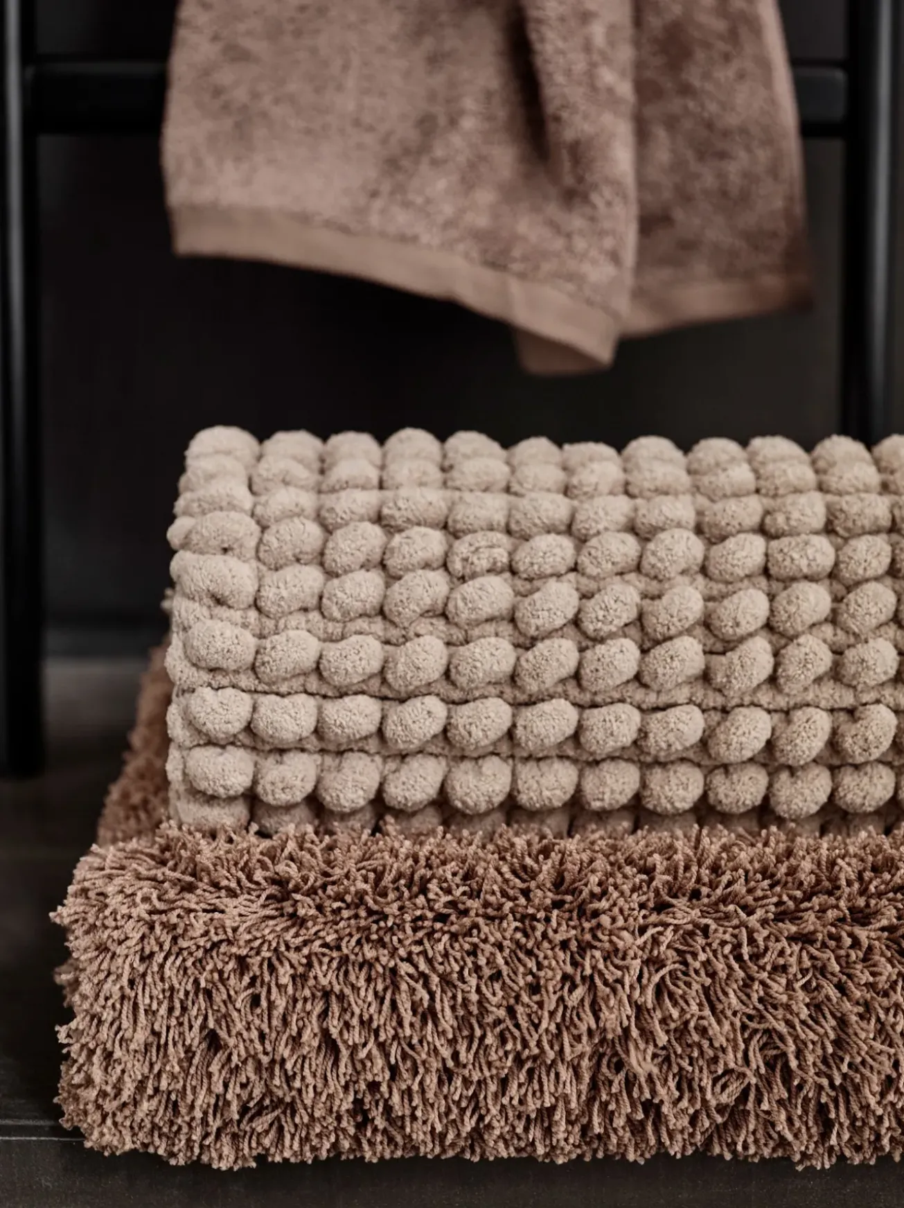 Bath & Living Aquanova Bath mat AXEL color Nougat (AXEBM-136)