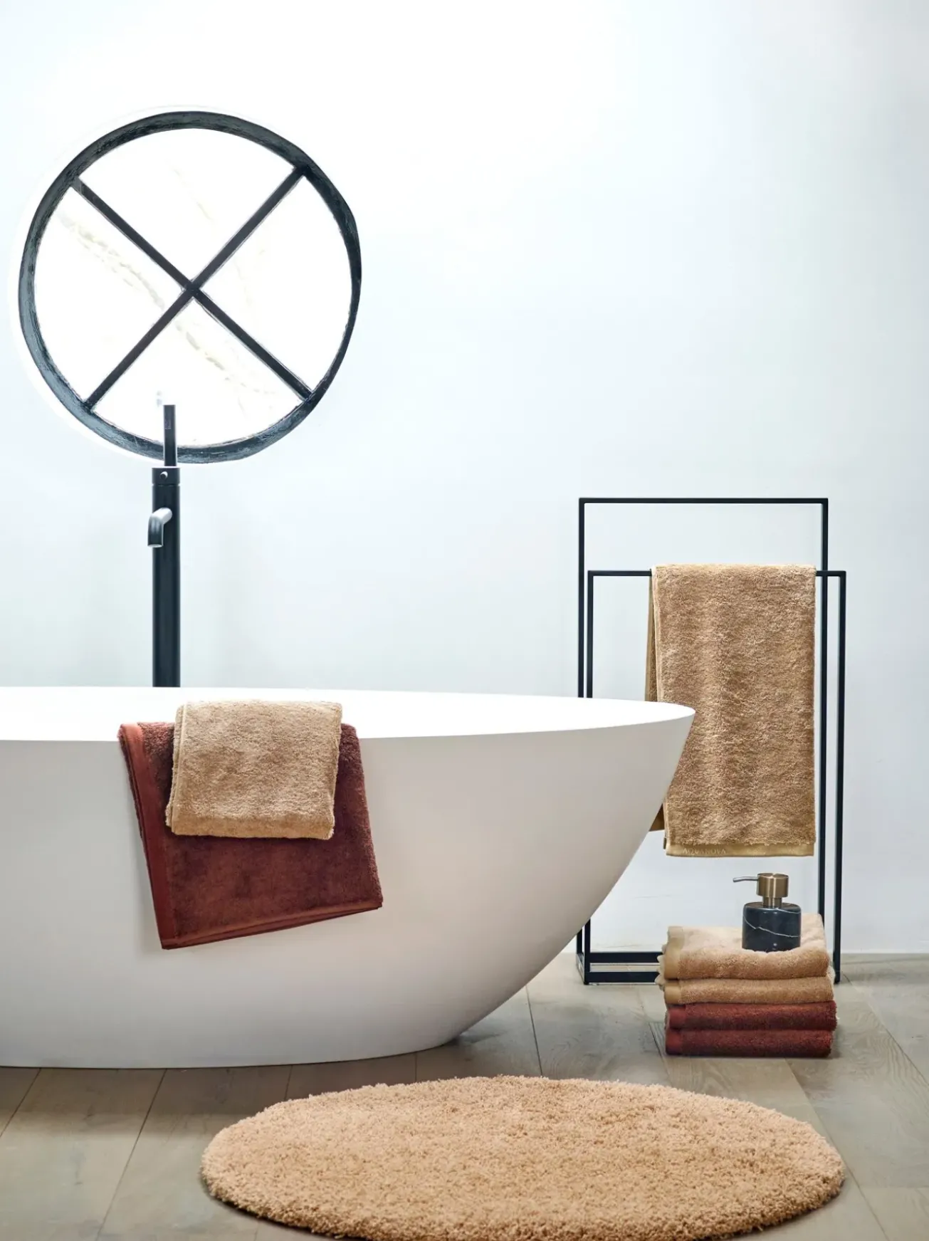 Bath & Living Aquanova Bath mat LONDON color