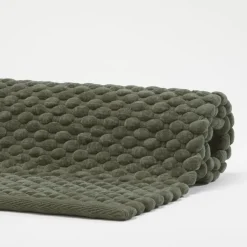 Bath & Living Aquanova Bath mat MAKS color