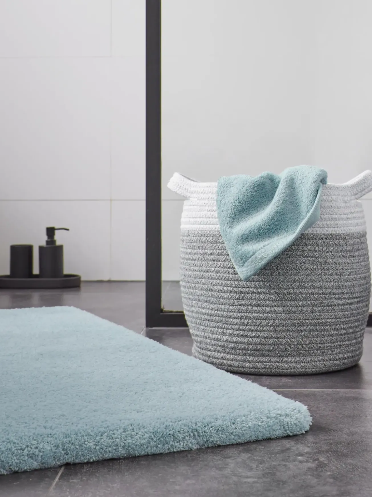 Bath & Living Aquanova Bath mat MAURO color Aquatic (MAUBM-369)