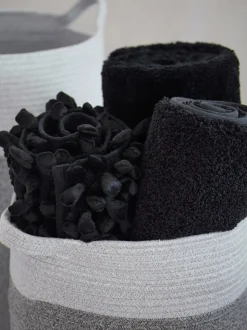 Bath & Living Aquanova Bath mat MAURO color Black (MAUBM-09)