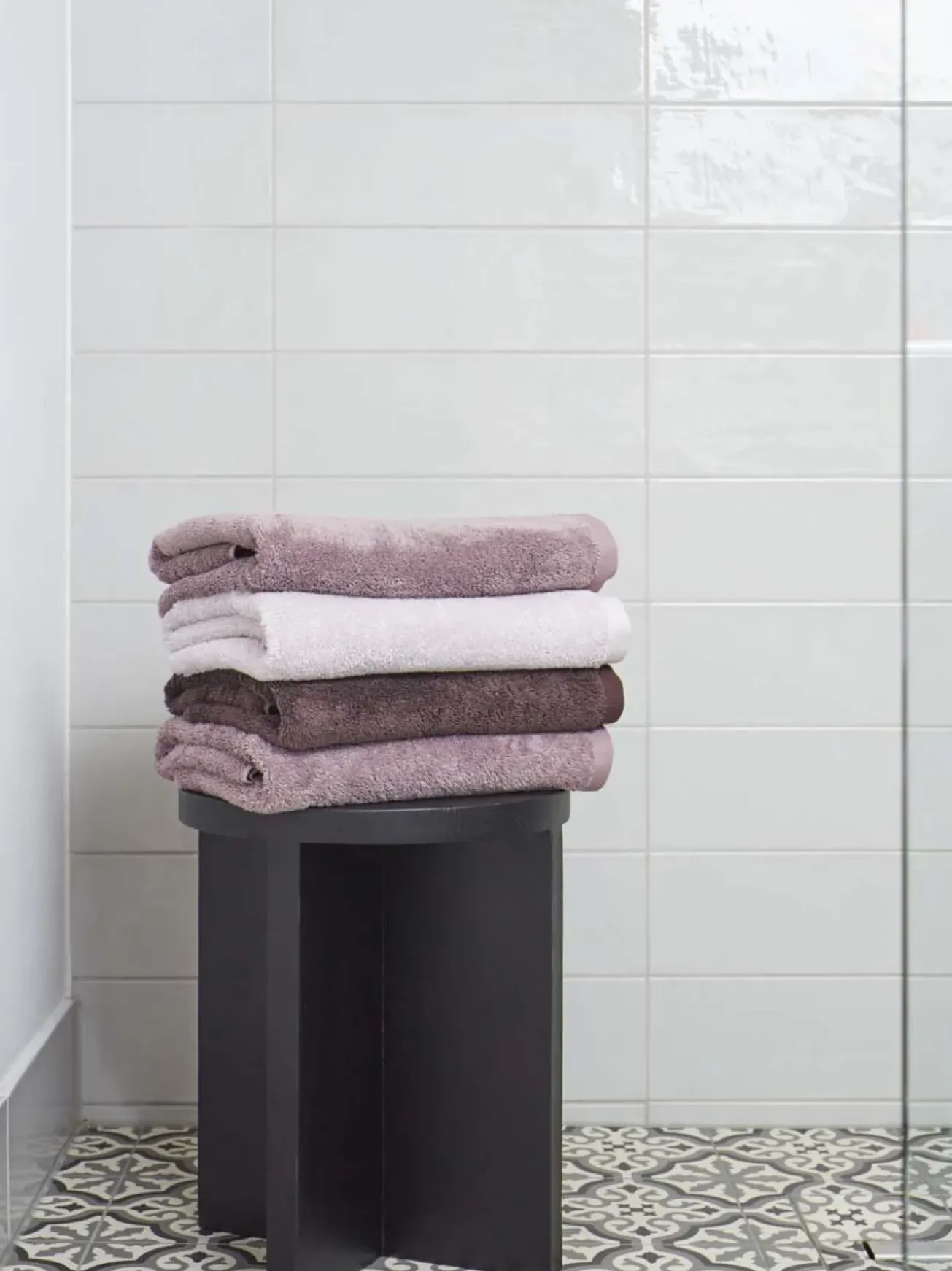 Bath & Living Aquanova Bath textiles LONDON color