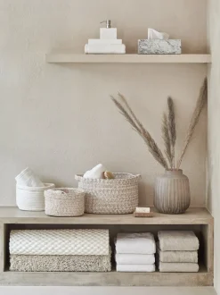 Bath & Living Aquanova Bath textiles LONDON color
