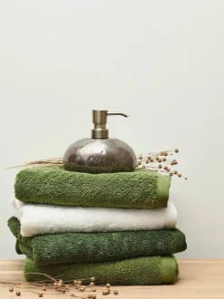 Bath & Living Aquanova Bath textiles LONDON color