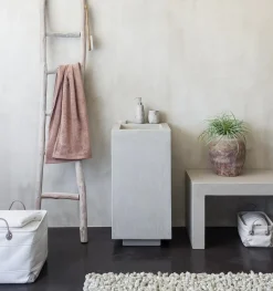Bath & Living Aquanova Bath textiles LONDON color Dusty Pink-87