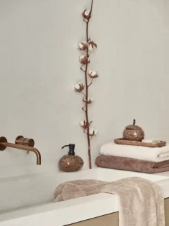 Bath & Living Aquanova Bath textiles LONDON color