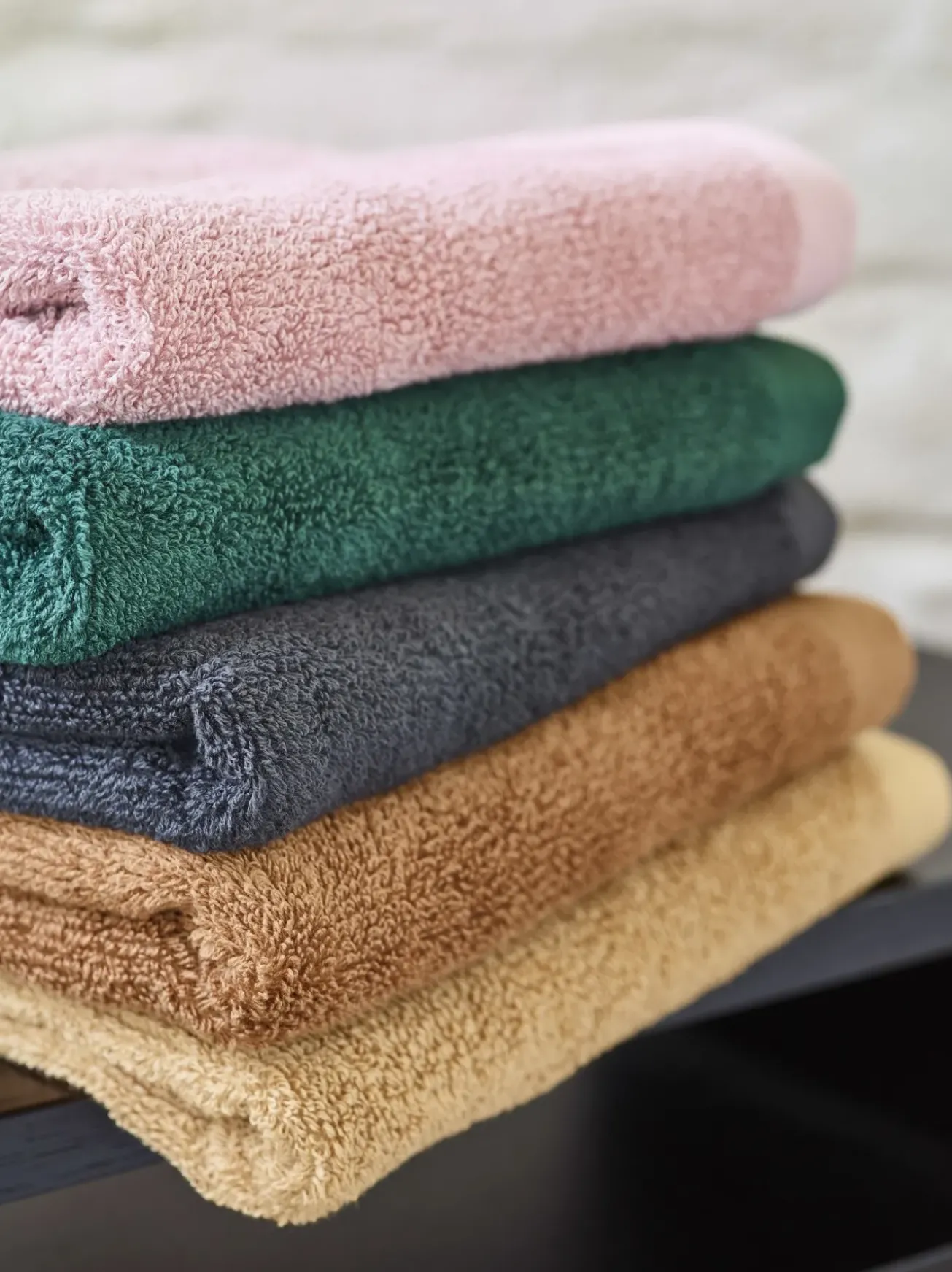 Bath & Living Aquanova Bath textiles OSLO color Caviar, dark gray (OSLTW-633)