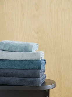 Bath & Living Aquanova Bath towel 70x130 cm LONDON color (set/3)