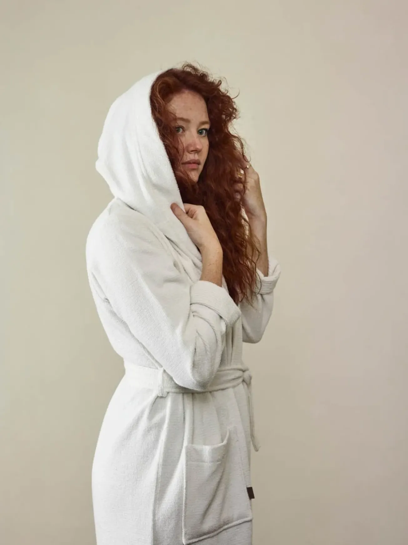 Bath & Living Aquanova Bathrobe OSLO color Cloud (white) size XL