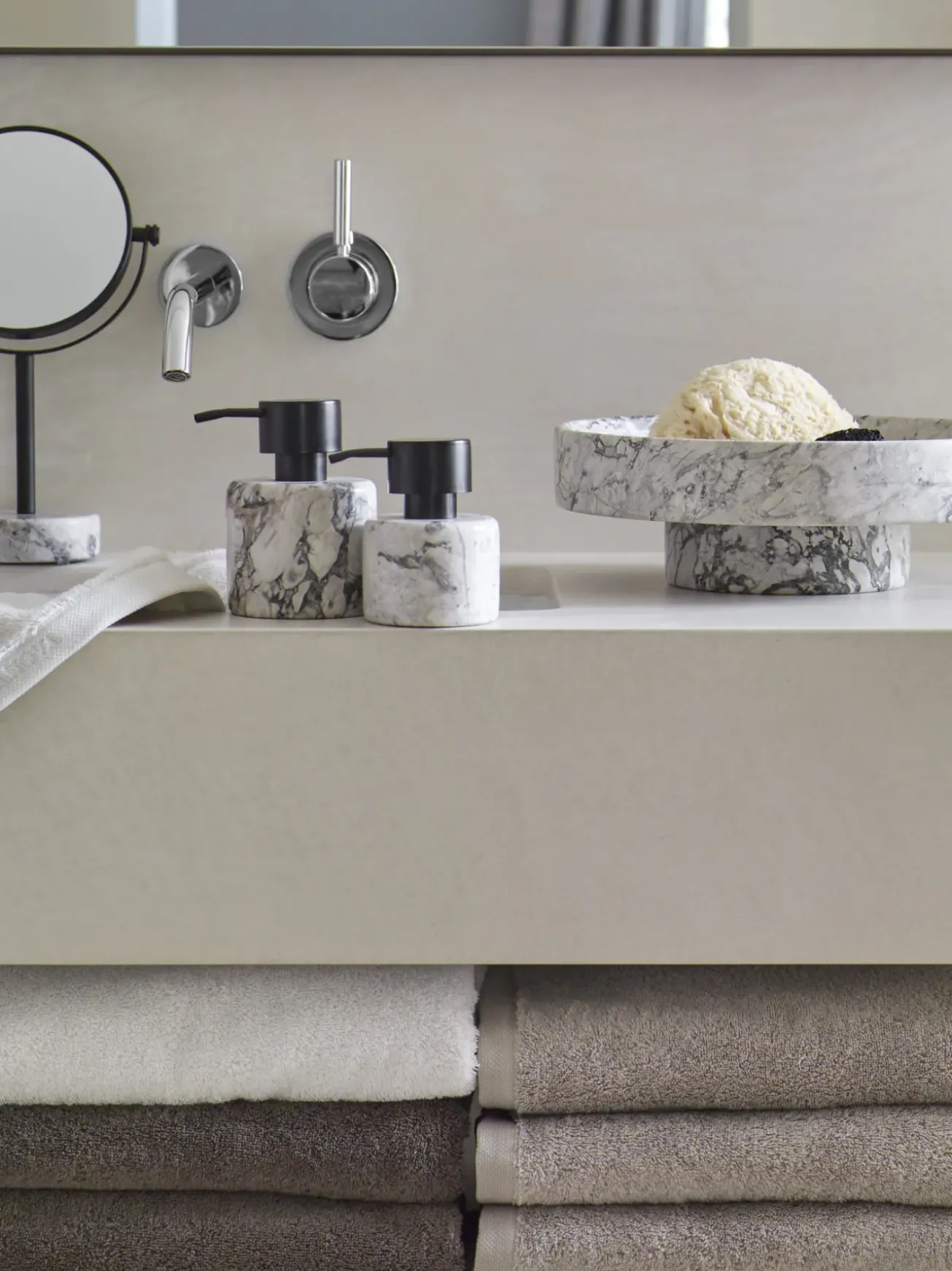 Bath & Living Aquanova Cosmetic mirror NERO color Alba (grey)
