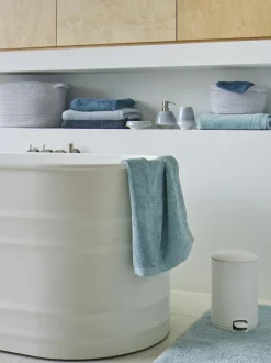 Bath & Living Aquanova Pedal bin KAZ color (white) 3 liters