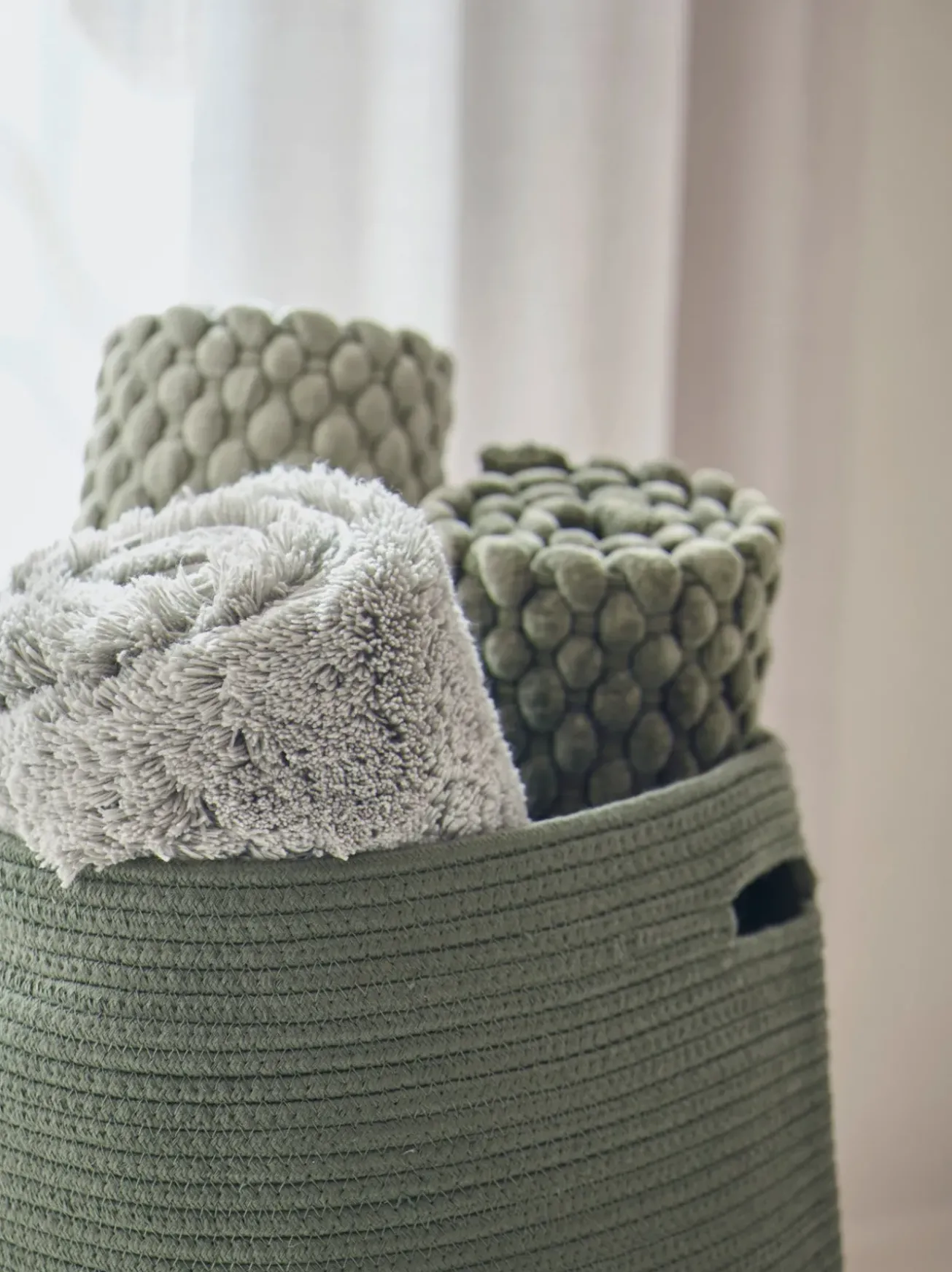 Bath & Living Aquanova Storage basket RENA color (Small)