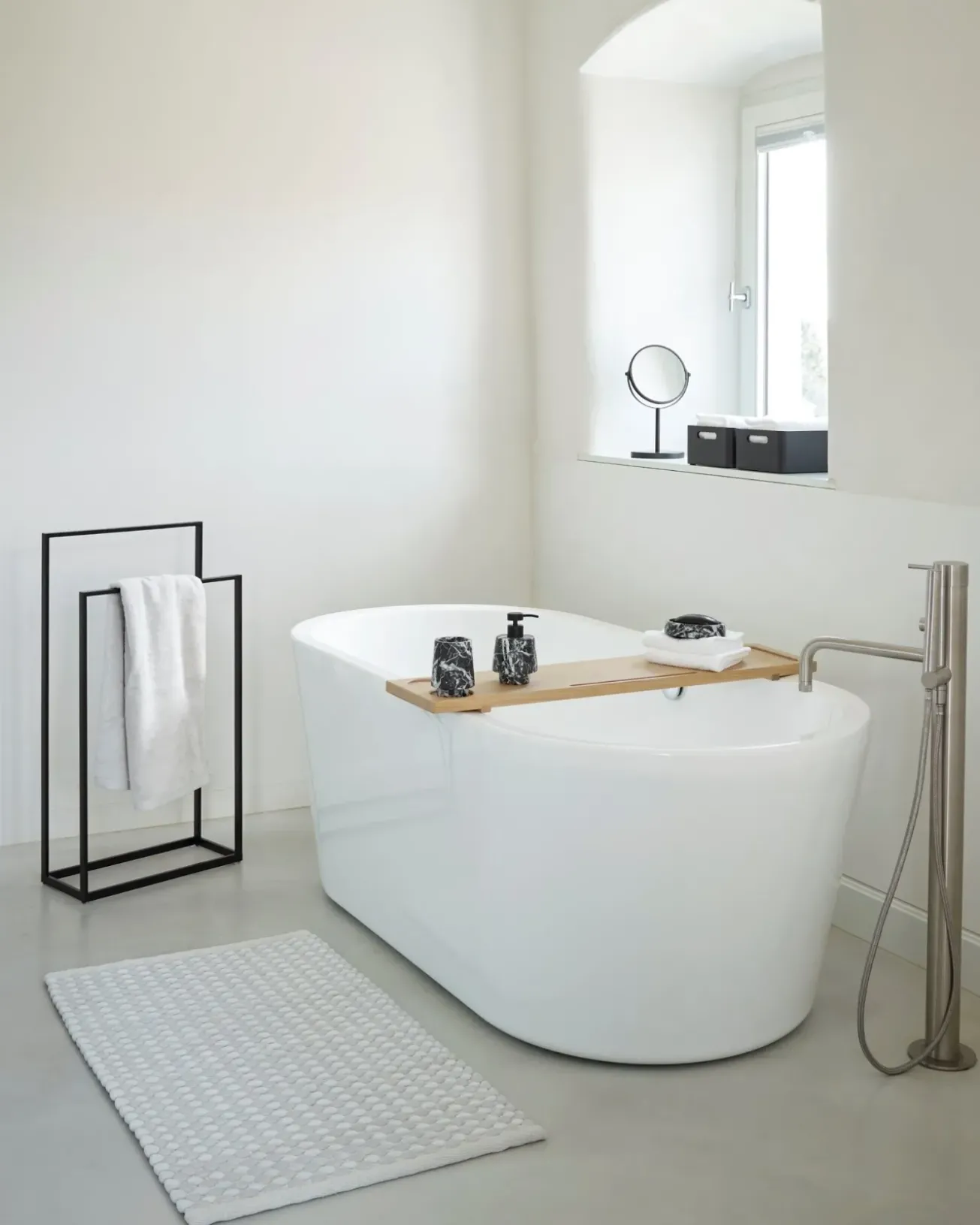Bath & Living Aquanova Storage box square COLE color