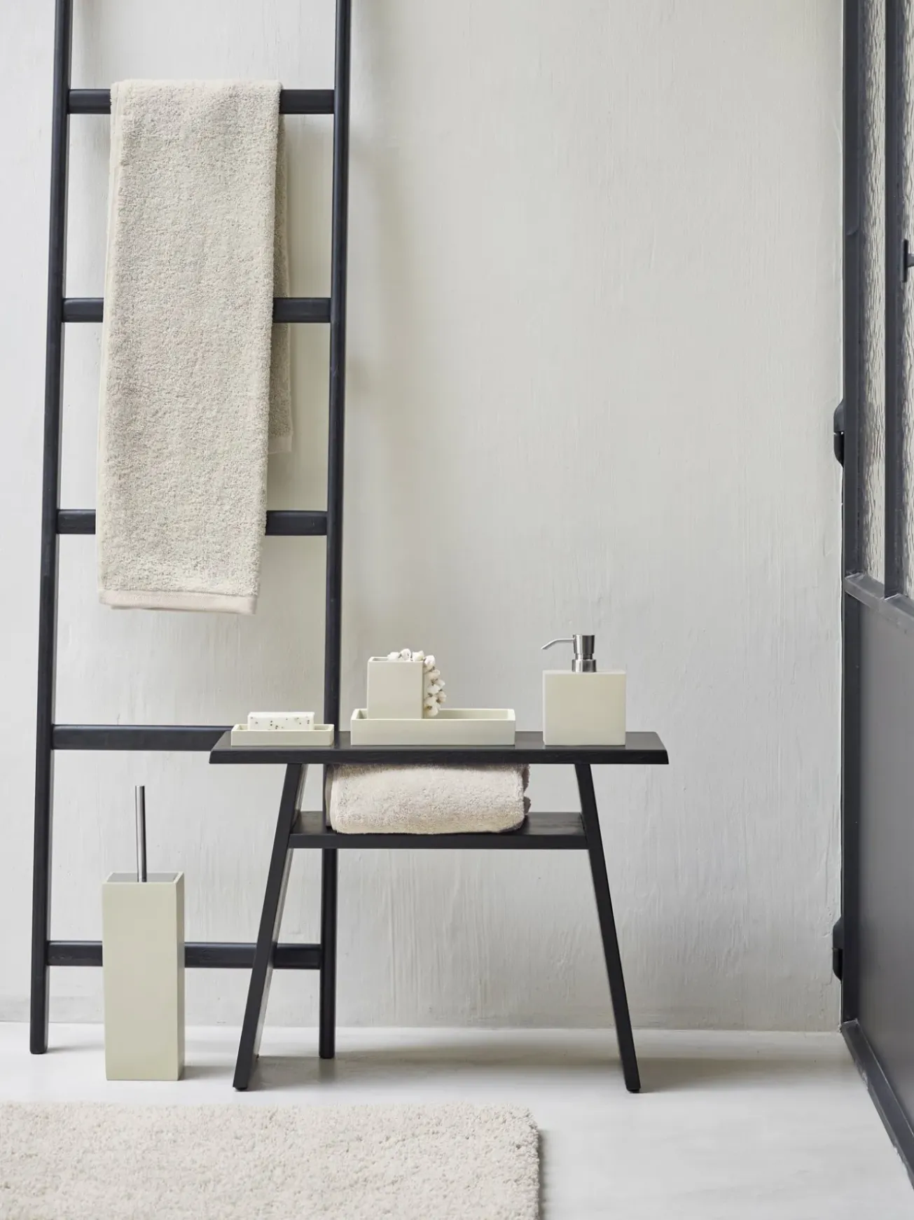 Bath & Living Aquanova Tissue holder MOON (MOOTIL-16)
