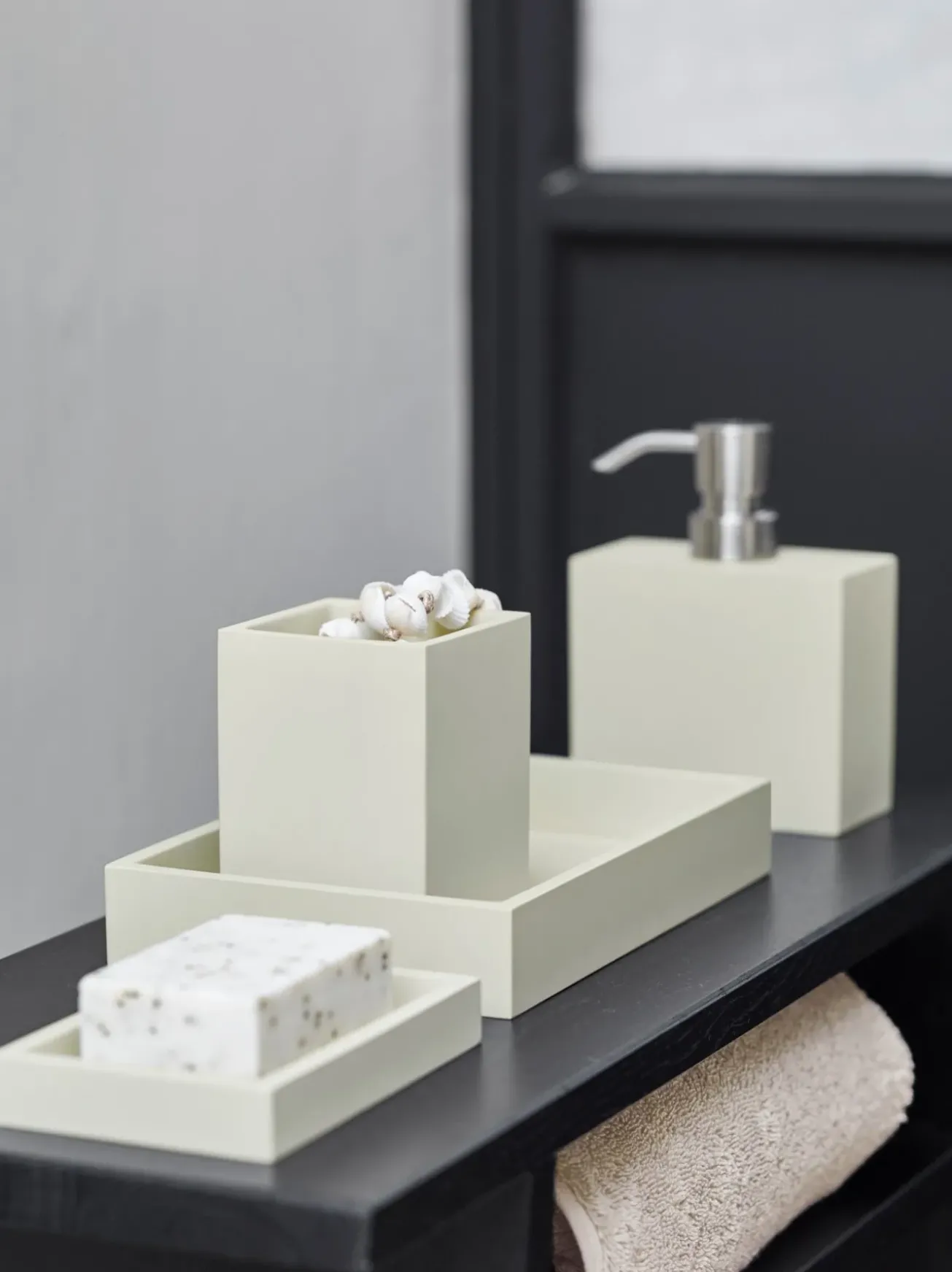 Bath & Living Aquanova Toilet brush holder MOON (MOOBHR-16)