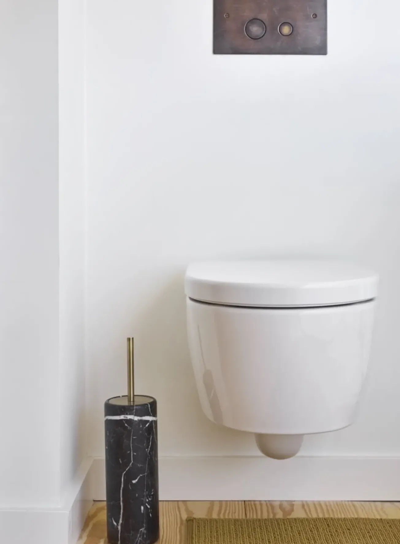 Bath & Living Aquanova Toilet brush holder NERO color Black (black)