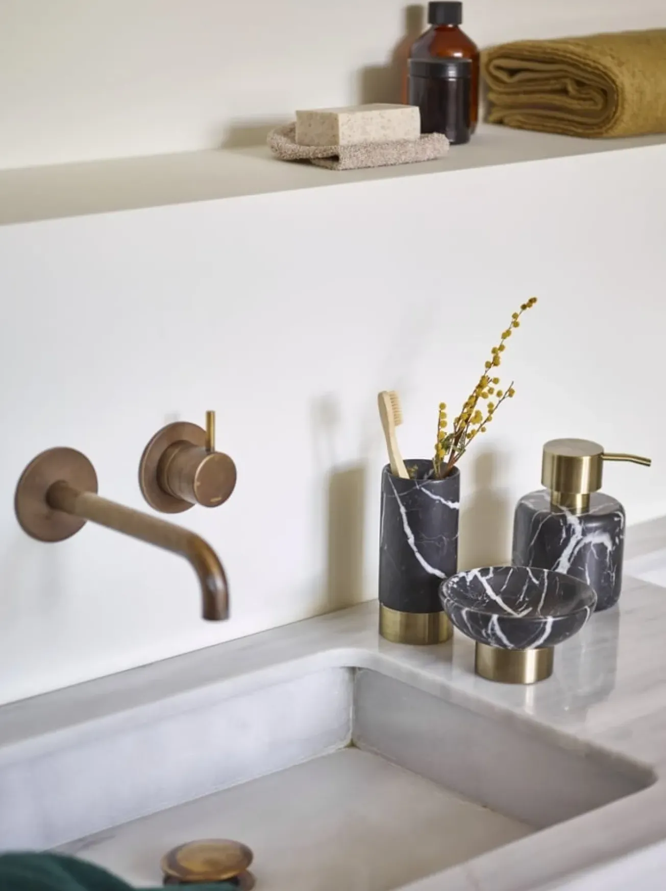 Bath & Living Aquanova Wall hook NERO color Black (black)