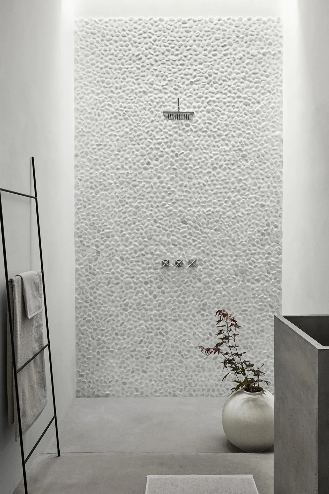 Bath & Living Blomus FERA towel ladder powder coated (69078)