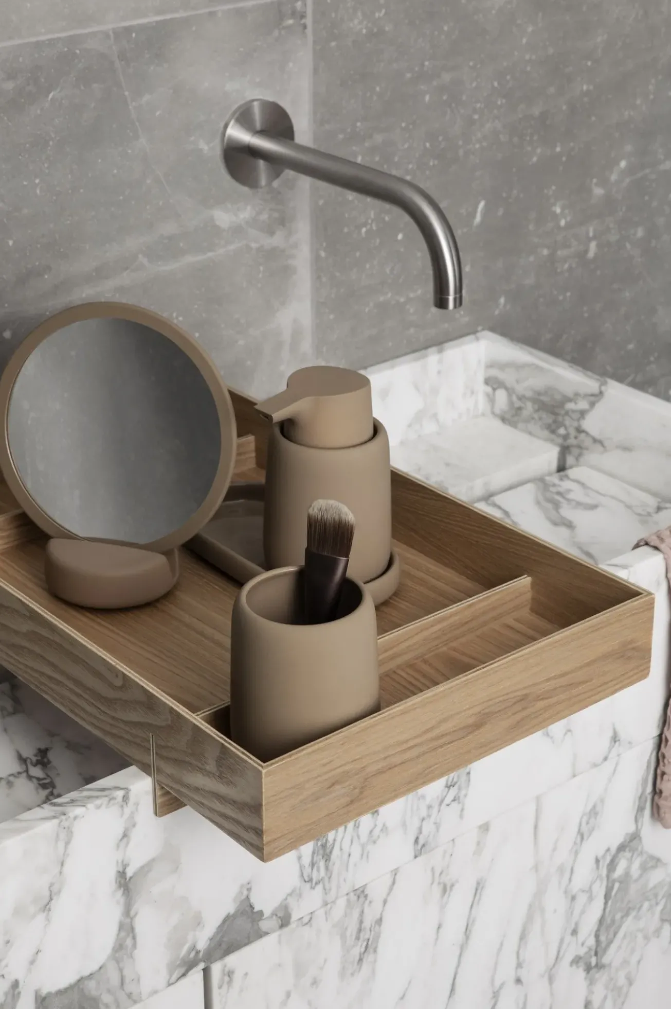 Bath & Living Blomus Tray / bowl SONO color (66374)