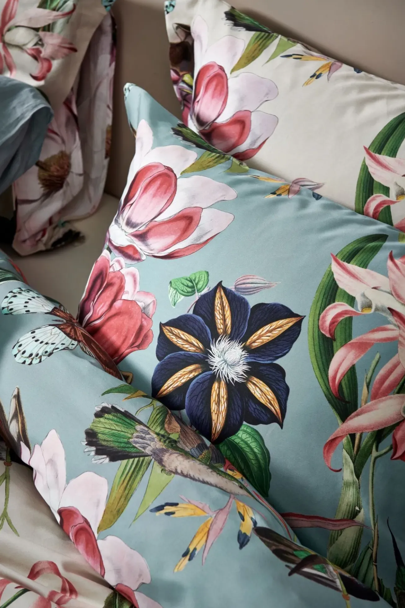 Bath & Living Vandyck Duvet cover FLOWER MIX Pearl Blue 140x220 cm (satin cotton)