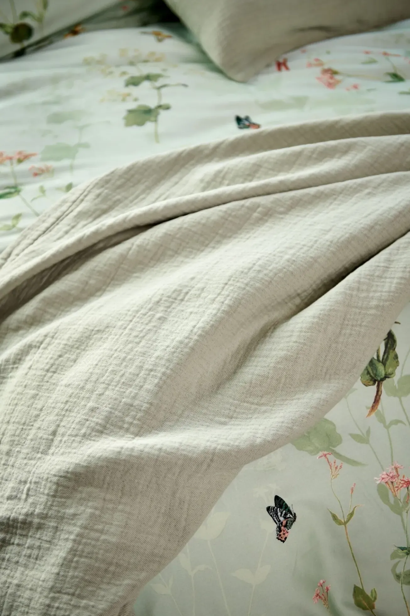 Bath & Living Vandyck Duvet cover GARDENIA Smoke Green 240x220 cm (satin cotton)