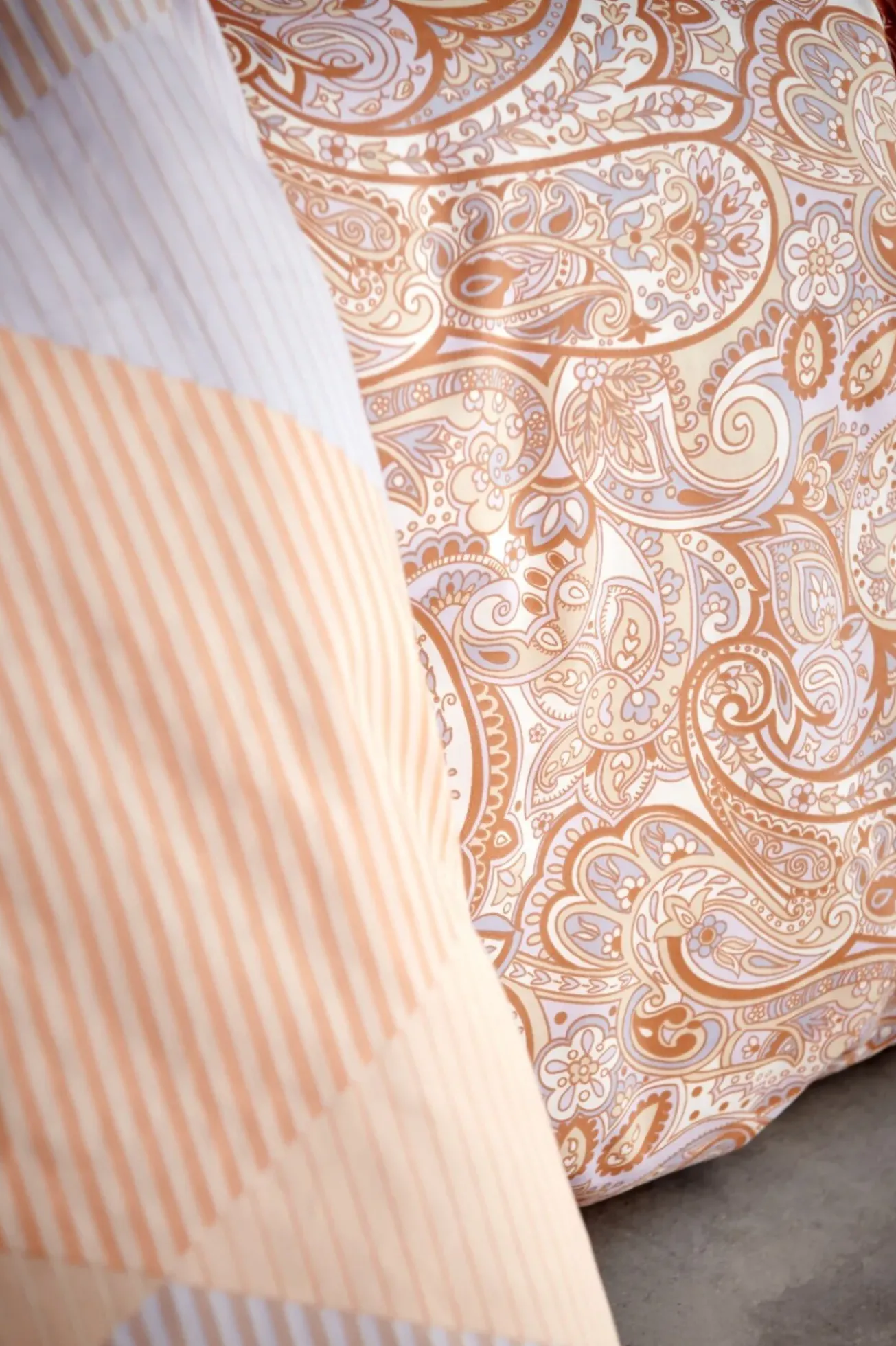 Bath & Living Vandyck Duvet cover GLAZE Apricot Blush 140x220 cm (satin cotton)
