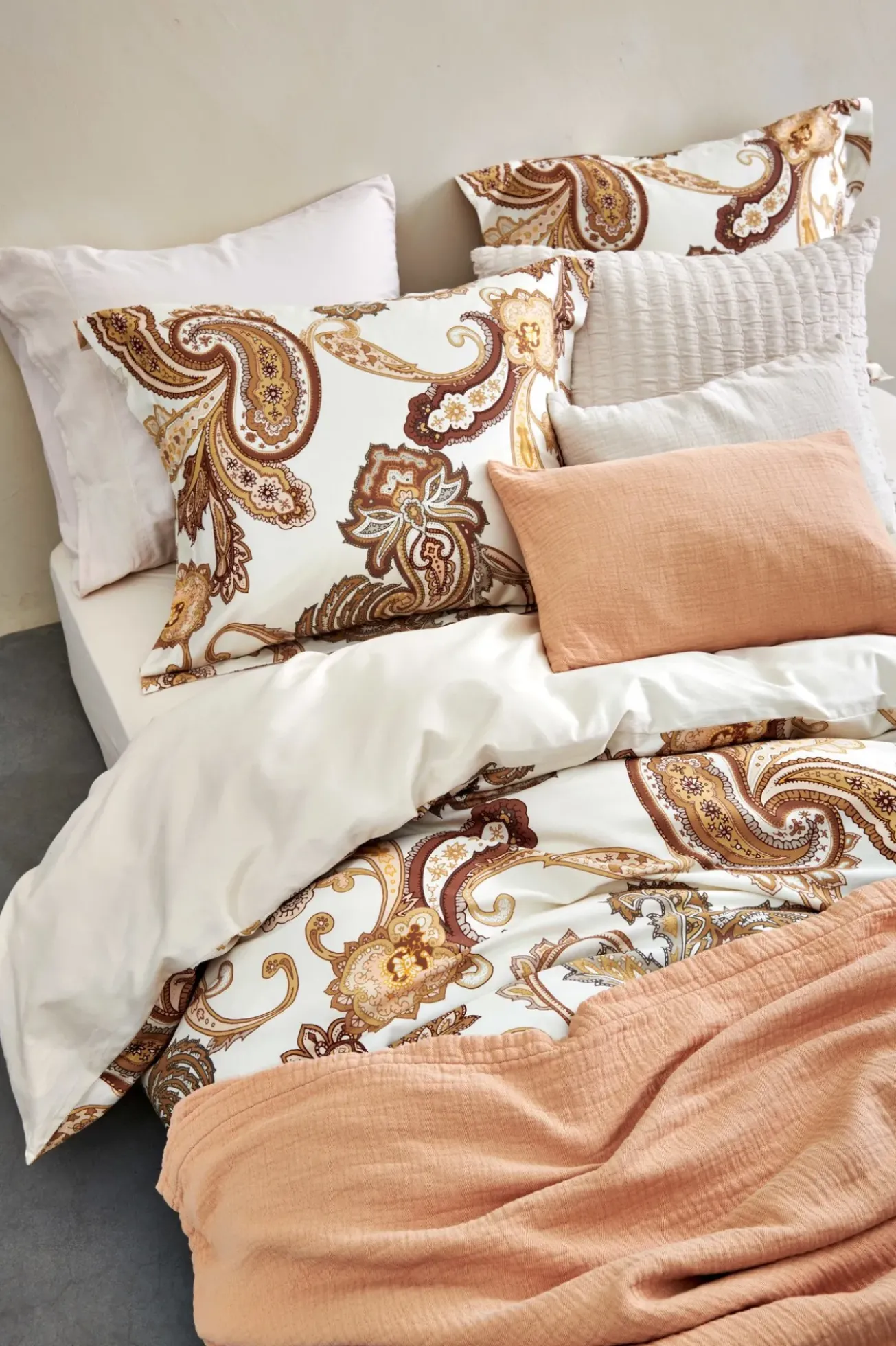 Bath & Living Vandyck Duvet cover MYSTIQUE Sunlight 140x220 cm (SASR23101)