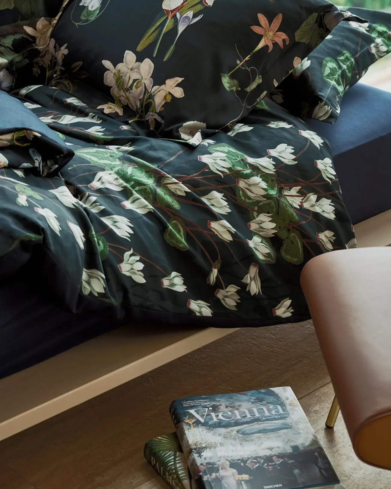 Bath & Living Vandyck Duvet cover PARADISO Blue Ink 140x220 cm (satin cotton)