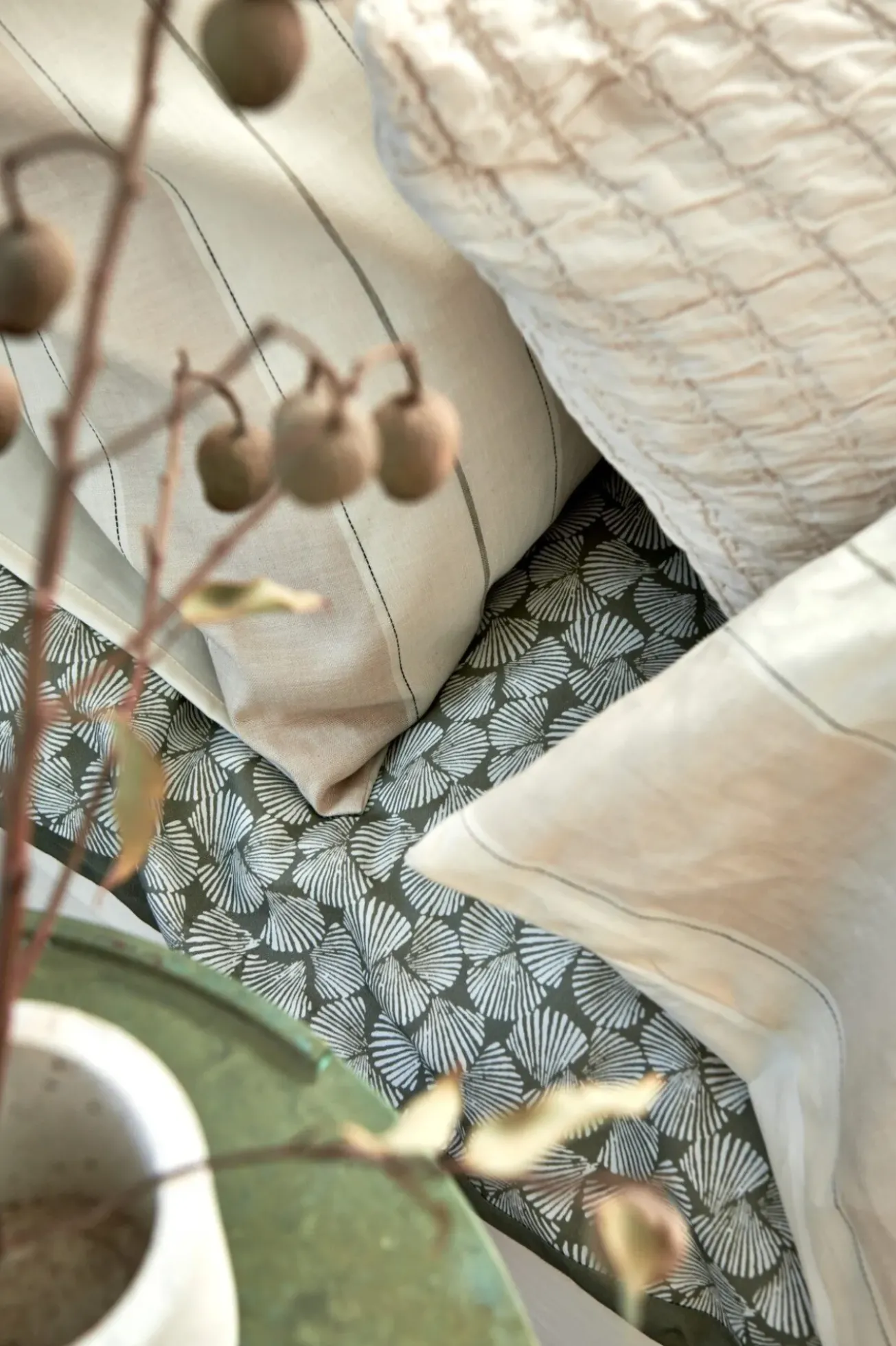 Bath & Living Vandyck Duvet cover PURE 79 Smoke Green 200x220 cm (satin cotton)