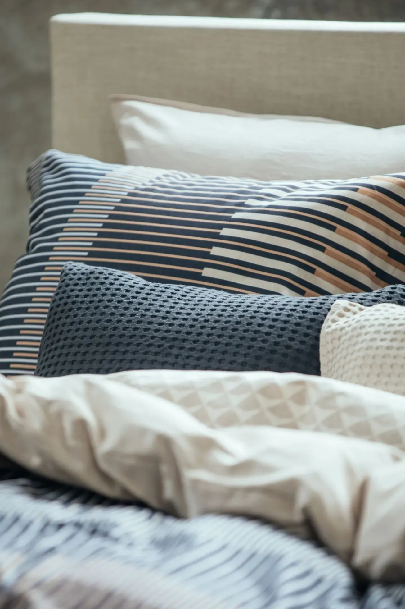Bath & Living Vandyck Duvet cover WANDER Off Black 140x220 cm (satin cotton)