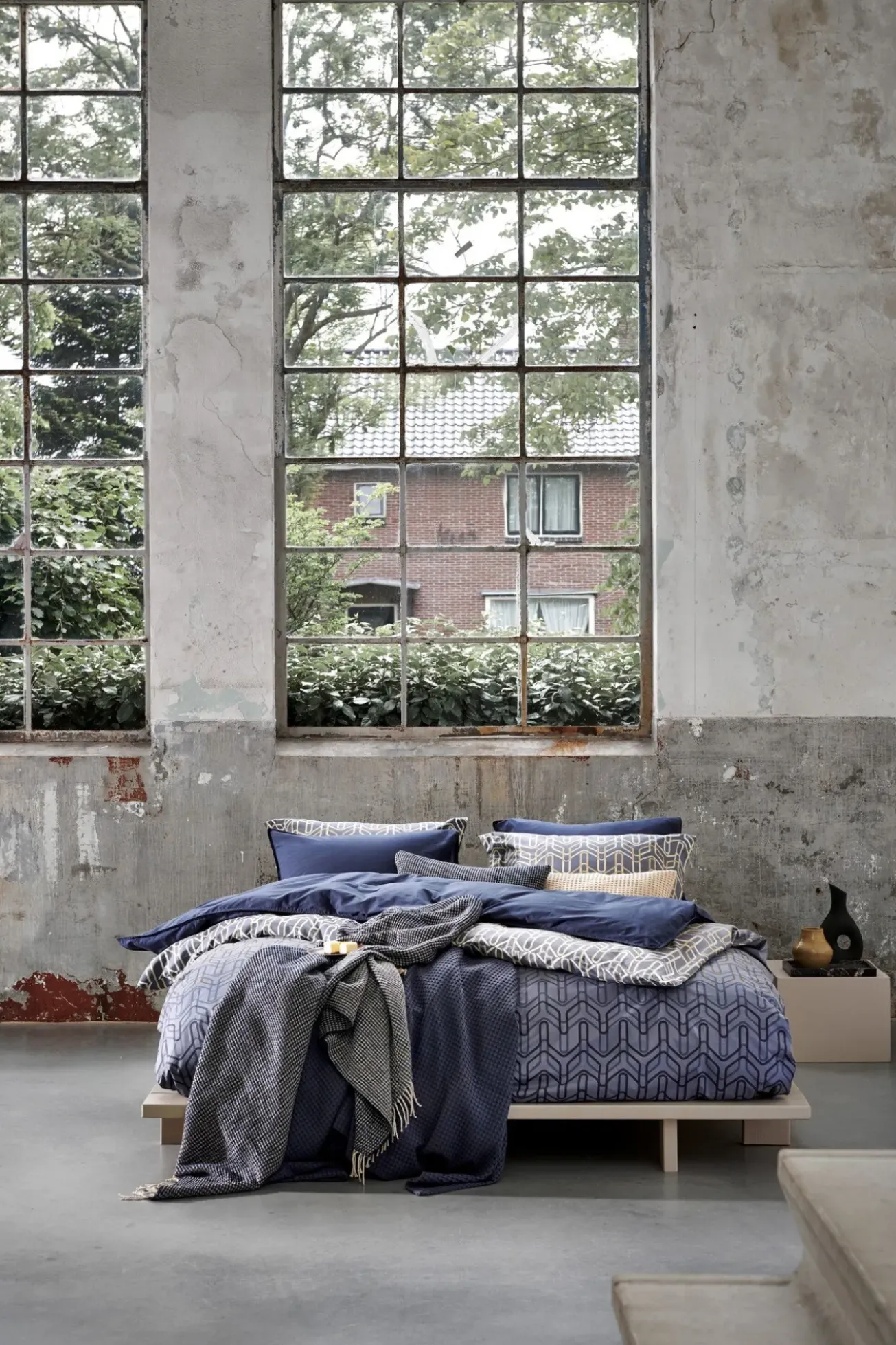 Bath & Living Vandyck HOME 95 plaid/bedspread 160x260 cm, dark blue