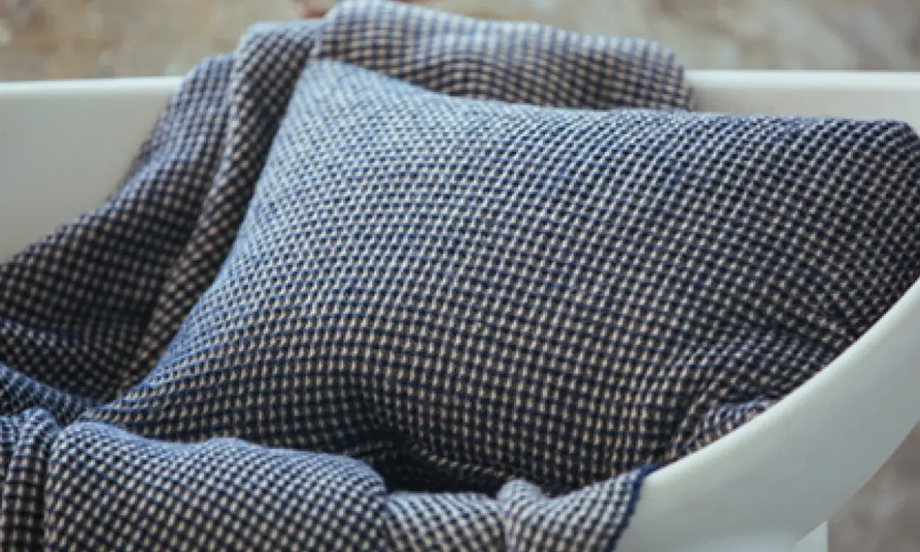 Bath & Living Vandyck HOME 95 plaid/bedspread 160x260 cm, dark blue