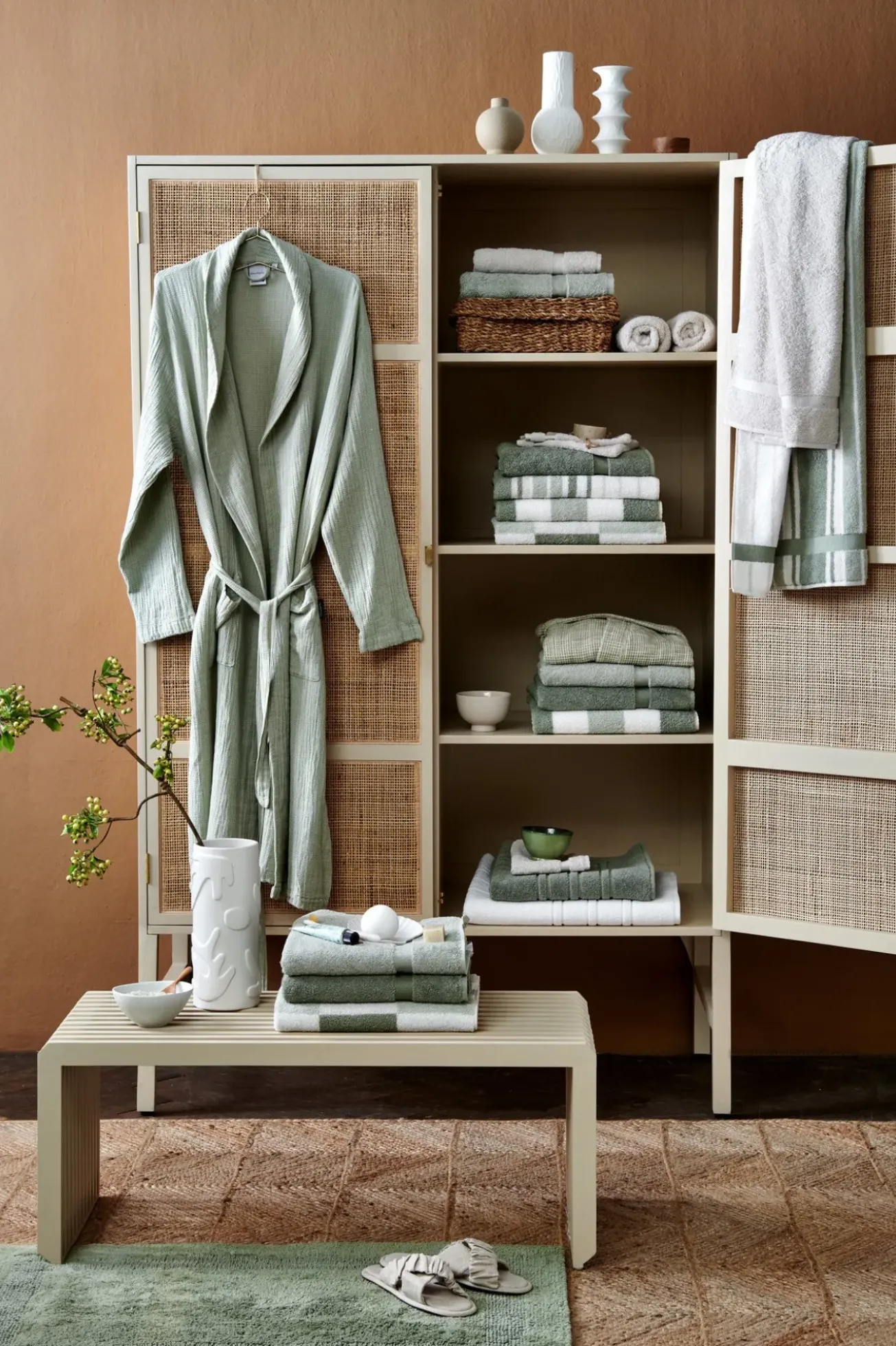 Bath & Living Vandyck Package deal 42: 6x guest towel + 1x towel RANGER Smoke Green