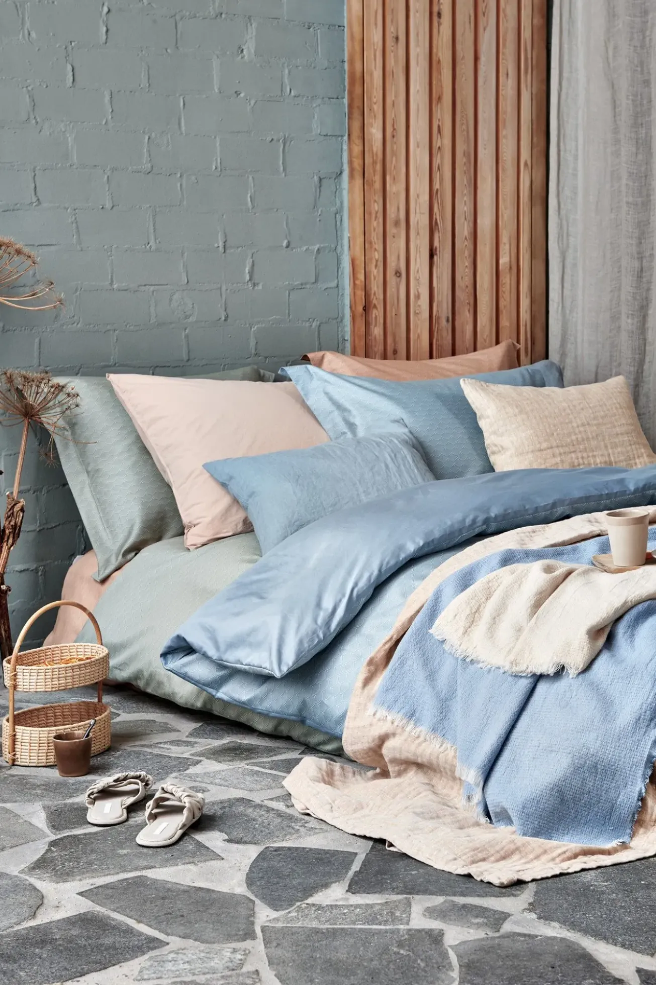 Bath & Living Vandyck PURE 22 plaid/bedspread 260x260 cm Sand-048 (cotton/linen)