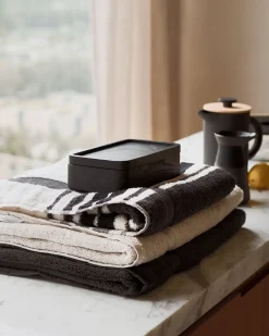 Bath & Living Vandyck Remnant 63: Bath towel BOSTON Off Black 90x195 cm