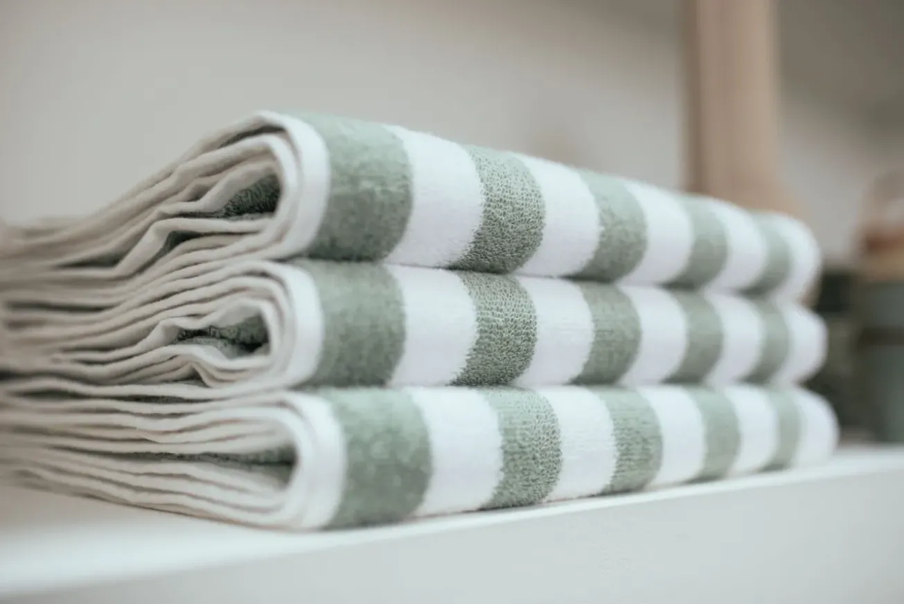 Bath & Living Vandyck Towel VERONA Uni color Smoke green-814