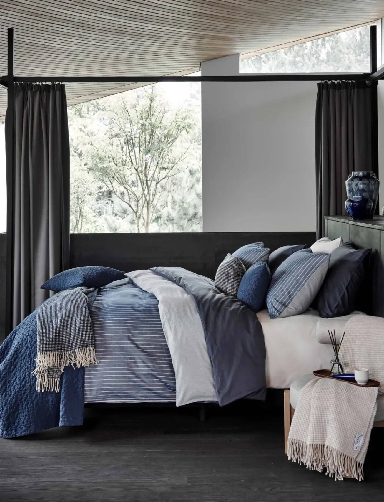Bath & Living Vandyck Vandyck PURE 10 bedspread Blue Ink 260x260 cm